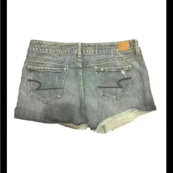 American Eagle Stretch Rolled Hem Denim Shorts Size 8 - Picture 2 of 4